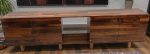 Móvel Design no estilo contemporâneo ao gosto:  JORGE ZALSZUPIN - Buffet executado em laminado de Jacarandá taqueado, nicho central vazado, 04 portas com etiqueta da L'Atelier,. Medidas:  Alt. 70 x  C. 250 x  P. 40 cm.