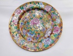 Prato Porcelana Chinesa Dourado "Mille Fleurs". Medidas: Diâm.  26.5 cm