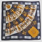 HERMÈS - França - Elegante lenço de seda 'CLIQUETIS', desenho de Julia Abadie. Anos 90/2000. Assinado. Bordas costuradas a mão. Med. 90 x 90 cm. Atrib. VER OUTROS ----https://www.weschlers.com/auction-lot/hermes-style-cliquetis-scarf-34-x-34-in.-86._4d94fc6b9a ----- https://www.vestiairecollective.com/women-accessories/silk-handkerchief/hermes/multicolour-silk-carre-90-hermes-silk-handkerchief-67279825.shtml ------- https://auctionet.com/en/141871-scarfs-hermes