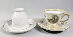 Lote com duas xícaras de chá em porcelana, uma delas, anos 60. Med. 14 e 10 x 7.5 cm e  15 cm  e 11 x 7 cm
