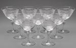 SAINT LOUIS - 8 antigas taças em cristal francês, para Champagne. Med. 13 cm