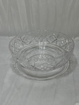 Bowl, centro de mesa em demicristal ricamente lapidado. Medindo 21cm x 9cm de altura.