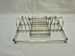 Organizador de talheres em prata 90 com fundo em acrílico. Medindo 27,5cm x 22cm x 8cm de altura. Com desgaste na peça.
