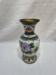 Vaso floreira em metal esmaltado clossone. Medindo 8,5cm de boca x 21cm de altura. Leve mossa.