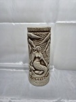 Vaso floreira cilindrica em cerâmica trabalhado com relevo na forma de sereia. Medindo 10,5cm x 27cm de altura.