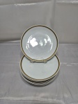 Schmidt - Jogo de 10 pratos de sobremesa em porcelana decorada com barra ouro. Medindo 19,5cm de diâmetro.
