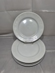 Jogo de 6 pratos rasos de mesa em porcelana com parreiras brancas. Medindo 27,5cm de diâmetro.
