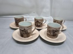 Schmidt - Jogo de 5 xícaras de café em porcelana com pinturas Rio Antigo. Medindo 5,5cm x 5,5cm de altura.