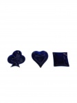 Limoges | Lote com 3 potinhos em porcelana esmaltada azul da marca francesa, em formatos de naipes de baralho (paus, copas e ouros). -dim- 6x6x2cm.