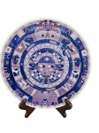 SPOLETO | Prato decorativo promocional coleção Volta ao Mundo de 2023 de Vic Garcioli. -dim- 24cm D.