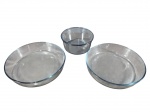 MARINEX | Lote com 3 travessas para servir fabricadas em vidro . -dim- Maiores 26cm D. 6cm A. Menor 18cm D. 8cm A.