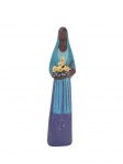Santa em porcelana policromada, representando figura religiosa feminina em vestes decoradas com flores, pintura manual. -dim- 35cm A.