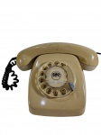 Antigo aparelho telefonico com a logo `Cetel/RJ`