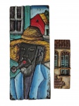 Par de paineis de madeira entalhada, maior representando a entidade "Preto veio" e a menor com fachada de casa antiga . -dim- Maior 18x41cm. Menor 7x21cm.