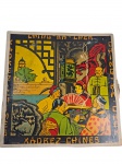 Estrela - antigo jogo , Xadrez chinês clássico , com marcas do tempo mas em bom estado geral . -dim- 40x40x3cm.