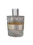 Christian Dior | Garrafa de perfume Eau Sauvage da renomada maison Christian Dior — peça de grande apelo para apreciadores de perfumaria de grife. Marcas do tempo. -dim- 19cm A.