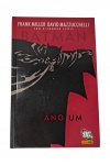 Frank Miller | Revistinha animada do Batman com arte de Frank Miller, David Mazzucchelli e Richmond Lewis — edição especial de grande apelo para fãs e apreciadores dos quadrinhos. Marcas do tempo. -dim- 18x27cm.