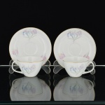 PORCELANA, par (1) xícaras para café, ornamentação floral policromada, arremates com frisos a ouro, marca STEATITA (Campo Largo, PR, funcionou de 1954 a 1994), ideais para coleção de cristaleira, vide foto.