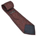 ERMENEGILDO ZEGNA  Elegante gravata italiana de seda. 145 cm. Padronagem geométrica jacquard na cor vinho. Esse modelo clássico da grife italiana de luxo é conhecido pela alta qualidade de alfaiataria e sofisticação.