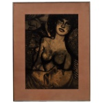 FARNESE DE ANDRADE (Araguari, Minas Gerais, 1926  Rio de Janeiro, 1996) - Figura Humana em fundo terrosos. Gravura. 70 x 50 cm (MI). 92 x 72 cm (ME). Emoldurada por um passe-partout marrom que complementa a atmosfera rústica da composição. Arte expressiva com tons terrosos e escuros, caracterizada por traços orgânicos e texturizados que lembram um estilo figurativo e mitológico.