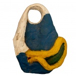 ARTE POPULAR BRASILEIRA  VÉIO (Cícero Alves dos Santos - N. Sra. da Glória, SE - 1947) - Escultura em madeira policromada. 8 x 21 x 20 cm.