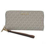 MICHAEL KORS  Carteira modelo Jet Set Travel na cor vanila. Com etiqueta 11 x 20 cm. Bolsa nova, sem uso e com etiqueta,