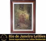 ODILÉA COTECCHIA, 1984 - OBRA EM ÓLEO SOBRE TELA, RETRATANDO FACHADA DE ARQUITETURA COLONIAL ANTIGA COM PORTAL DE ENTRADA EM ARCO, ESCADARIA DE ACESSO, LANTERNA EXTERNA ACESA E JANELAS AO FUNDO, PROTEGIDA POR PASSE-PARTOUT COM FILETE INTERNO DOURADO, RICAMENTE EMOLDURADO EM MADEIRA, ACID, MEDINDO 43 X 33 CM (TELA 35 X 25 CM). APRESENTA MARCAS DO TEMPO, USO, DESGASTES, RISCOS E OXIDAÇÕES E/OU PEQUENAS IMPERFEIÇÕES COMPATÍVEIS COM SUA UTILIZAÇÃO E ESTADO DE CONSERVAÇÃO, CONFORME FOTOS EXTRAS. ESCLAREÇA TODAS AS DÚVIDAS ANTES DE EFETUAR SEU LANCE, QUE SERÁ CONSIDERADO IRREVOGÁVEL E IRRETRATÁVEL. CONSULTE PREVIAMENTE OS TERMOS E CONDIÇÕES DISPONÍVEIS NO SITE. CONTATO (21) 98264-3000.
