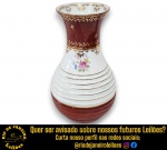 SCHMIDT - VASO EXECUTADO EM PORCELANA ESMALTADA E VITRIFICADA, APRESENTANDO FORMATO BALÚSTRE E BOMBEADO COM CORPO CANELADO EM RELEVOS ESTRIADOS, GARGALO EVASÊ, RESERVA CENTRAL COM DELICADA DECORAÇÃO NA TÉCNICA, DITA DECALQUE, EM DELICADA POLICROMIA ENRIQUECIDA COM DELICADOS FILETES E ORNAMENTAÇÃO RENDADA EM VIBRANTE DOURADO, MEDINDO 19 X 11 CM. APRESENTA MARCAS DO TEMPO, USO, DESGASTES E/OU IMPERFEIÇÕES COMPATÍVEIS COM SUA UTILIZAÇÃO E ESTADO DE CONSERVAÇÃO, CONFORME FOTOS EXTRAS. ESCLAREÇA TODAS AS DÚVIDAS ANTES DE EFETUAR SEU LANCE, QUE SERÁ CONSIDERADO IRREVOGÁVEL E IRRETRATÁVEL. CONSULTE PREVIAMENTE OS TERMOS E CONDIÇÕES DISPONÍVEIS NO SITE. CONTATO VIA TELEFONE OU WHATSAPP: (21) 98264-3000.