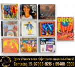 CONJUNTO DE MÍDIAS, CD DE ÁUDIO E DVD DE VÍDEO, DE GÊNEROS DIVERSOS, MÚSICA POPULAR BRASILEIRA (MPB), AXÉ, SAMBA, PAGODE, REGGAE E DANCE MUSIC, COMPOSTO POR 10 (DEZ) UNIDADES, SENDO: BANDA EVA, ÁLBUM BELEZA RARA (514 832-2), ANO 1993; IVETE SANGALO, ÁLBUM BEAT BELEZA (548 440-2), ANO 2000; CIDADE NEGRA, ÁLBUM SOBRE TODAS AS FORÇAS (850.229/2-476246), ANO 1994; ARA KETU, ÁLBUM DEZ (528 290-2), ANO 1995; ZECA PAGODINHO, ÁLBUM ÁGUA DA MINHA SEDE (548 232-2), ANO 2000; ARA KETU AO VIVO (538 411-2), ANO 1998; CASA DE SAMBA AO VIVO COM DIVERSOS ARTISTAS (548 366-2, ANO 1999; TERRA SAMBA, ÁLBUM AO VIVO E CORES (538 985-2), ANO 1998; LUIZ MELODIA, ÁLBUM MELODIA AO VIVO (547 520-2), ANO 1999; DVD, DISCO FEVER 70`S - VOLUME 2 (NFK-0066). O REFERIDO ACERVO COMPÕE-SE, EM SUA MAIORIA, DE PEÇAS USADAS, EM DIFERENTES ESTADOS DE CONSERVAÇÃO E, PORTANTO, PODEM CONTER DESGASTES NATURAIS REFERENTES À AÇÃO DO TEMPO E/OU DO MANUSEIO, ENTRE ELES: SINAIS DE USO, CHIADOS, ESTALOS, RISCOS SUPERFICIAIS, MANCHAS DE GUARDADO, PERDA DE VALIDADE, FALTAS DE CAPAS OU QUAISQUER DESGASTES. CASO NECESSITE DE OUTRAS INFORMAÇÕES ADICIONAIS, BEM COMO PEDIDO DE FOTOS DETALHADAS, DEVERÃO SER SOLICITADAS ATRAVÉS DE NOSSOS CANAIS DE ATENDIMENTO: ADMINISTRATIVO: (21) 97098-9216, ORGANIZAÇÃO: (21) 98264-3000 E (21) 98234-3000, LOGÍSTICA: (21) 99488-9509. NÃO ACEITAREMOS RECLAMAÇÕES POSTERIORES.