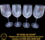 RIEDEL – CONJUNTO DE TAÇAS PARA VINHO, MADE IN AUSTRIA, MODELO TYROL CRYSTAL, EXECUTADAS EM CRISTAL COM BOJO OVOIDE, HASTE DELGADA SOBRE BASE CIRCULAR, COMPOSTO POR QUATRO PEÇAS, MEDINDO 20 X 6,5 CM. APRESENTAM MARCAS DO TEMPO, USO, DESGASTES E/OU IMPERFEIÇÕES COMPATÍVEIS COM SUA UTILIZAÇÃO E ESTADO DE CONSERVAÇÃO, CONFORME FOTOS EXTRAS. ESCLAREÇA TODAS AS DÚVIDAS ANTES DE EFETUAR SEU LANCE, QUE SERÁ CONSIDERADO IRREVOGÁVEL E IRRETRATÁVEL. CONSULTE PREVIAMENTE OS TERMOS E CONDIÇÕES DISPONÍVEIS NO SITE. CONTATO VIA TELEFONE OU WHATSAPP: (21) 98264-3000. BREVE BIOGRAFIA: FUNDADA NA ÁUSTRIA, RIEDEL ACUMULA MAIS DE 250 ANOS DE CONHECIMENTO E PERFECCIONISMO NO TRABALHO COM O CRISTAL, NAS MÃOS DA MESMA FAMÍLIA HÁ 11 GERAÇÕES, A CENTENÁRIA EMPRESA SEMPRE MANTEVE-SE À FRENTE NA BUSCA DA QUALIDADE E DE INOVAÇÕES. DESDE QUE CLAUS J. RIEDEL SURPREENDEU O MUNDO DO VINHO AO APRESENTAR NA DÉCADA DE 70. É A GRANDE PIONEIRA NA FABRICAÇÃO DE TAÇAS EXCLUSIVAMENTE DESENHADAS PARA VINHOS, QUALIDADE INQUESTIONÁVEL DE SEUS CRISTAIS É ADMIRADA E RECONHECIDA PELOS MAIORES ESPECIALISTAS EM VINHOS E ENÓFILOS DO MUNDO INTEIRO, AS PRIMEIRAS TAÇAS DESENVOLVIDAS ESPECIFICAMENTE PARA A BEBIDA, A EMPRESA TEM TRABALHADO DE PERTO COM SOMMELIERS E OUTROS PROFISSIONAIS DA ÁREA ESPECIALIZANDO-SE NA CRIAÇÃO DE COLEÇÕES INTEIRAS DE COPOS E DECANTERS PARA A APRECIAÇÃO E O SERVIÇO DO VINHO.