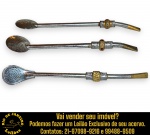 CONJUNTO DE BOMBAS PARA TERERÉ E/OU CHIMARRÃO EXECUTADAS EM METAL, MARCAS, MODELOS, MEDIDAS, FORMATOS, TAMANHOS E PROCEDÊNCIAS DIVERSOS, APRESENTANDO HASTES, BOCAL CURVO E BOJOS PERFURADOS COMPOSTO POR TRÊS PEÇAS. APRESENTAM MARCAS DO TEMPO, USO, DESGASTES E/OU IMPERFEIÇÕES COMPATÍVEIS COM SUA UTILIZAÇÃO E ESTADO DE CONSERVAÇÃO, CONFORME FOTOS EXTRAS. ESCLAREÇA TODAS AS DÚVIDAS ANTES DE EFETUAR SEU LANCE, QUE SERÁ CONSIDERADO IRREVOGÁVEL E IRRETRATÁVEL. CONSULTE PREVIAMENTE OS TERMOS E CONDIÇÕES DISPONÍVEIS NO SITE. CONTATO VIA TELEFONE OU WHATSAPP: (21) 98264-3000.
