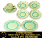 JOHNSON BROS - CONJUNTO, PARTE DE SERVIÇO DE JANTAR, MADE IN ENGLAND, LINHA VICTORIAN, ART DÉCO, EXECUTADA EM FAIANÇA CREAMPETAL, COM FAIXAS HORIZONTAIS COLORIDAS E FILETES DOURADOS, COMPOSTO POR OITO PEÇAS, SENDO: XÍCARA CAFÉ, MEDINDO 5 X 7 X 5 CM; CINCO PIRES CAFÉ, MEDINDO 10,5 CM CADA E DOIS PRATOS SOBREMESAS, MEDINDO 18 CM CADA. APRESENTAM MARCAS DO TEMPO, USO, DESGASTES E/OU IMPERFEIÇÕES COMPATÍVEIS COM SUA UTILIZAÇÃO E ESTADO DE CONSERVAÇÃO, CONFORME FOTOS EXTRAS. ESCLAREÇA TODAS AS DÚVIDAS ANTES DE EFETUAR SEU LANCE, QUE SERÁ CONSIDERADO IRREVOGÁVEL E IRRETRATÁVEL. CONSULTE PREVIAMENTE OS TERMOS E CONDIÇÕES DISPONÍVEIS NO SITE. CONTATO VIA TELEFONE OU WHATSAPP: (21) 98264-3000.  