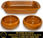 CONJUNTO, PARTE DE SERVIÇO DE MESA, EXECUTADO EM CERÂMICA REFRATÁRIA ESMALTADA E VITRIFICADA, COMPOSTO POR TRÊS PEÇAS, SENDO: DOIS BOWLS, CORPO BOJUDO, MEDINDO 5,5 X 13 CM CADA E ASSADEIRA COM PEGAS, MEDINDO 6 X 34 X 21,5 CM. APRESENTAM MARCAS DO TEMPO, USO, DESGASTES E/OU IMPERFEIÇÕES COMPATÍVEIS COM SUA UTILIZAÇÃO E ESTADO DE CONSERVAÇÃO, CONFORME FOTOS EXTRAS. ESCLAREÇA TODAS AS DÚVIDAS ANTES DE EFETUAR SEU LANCE, QUE SERÁ CONSIDERADO IRREVOGÁVEL E IRRETRATÁVEL. CONSULTE PREVIAMENTE OS TERMOS E CONDIÇÕES DISPONÍVEIS NO SITE. CONTATO VIA TELEFONE OU WHATSAPP: (21) 98264-3000. 