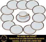 RENNER - CONJUNTO PARA CHÁ, PARTE DE SERVIÇO DE JANTAR, LINHA MÉDAILLON, EXECUTADO EM PORCELANA ESMALTADA E VITRIFICADA, ACABAMENTO COM FILETE EM VIBRANTE DOURADO NA BORDA COMPOSTO POR TREZE (13) PEÇAS, SENDO: XICARA, MEDINDO 5 X 10 X 8 CM E DOZE PIRES, MEDINDO 14 CM CADA. APRESENTAM MARCAS DO TEMPO, USO, DESGASTES E/OU IMPERFEIÇÕES COMPATÍVEIS COM SUA UTILIZAÇÃO E ESTADO DE CONSERVAÇÃO, CONFORME FOTOS EXTRAS. ESCLAREÇA TODAS AS DÚVIDAS ANTES DE EFETUAR SEU LANCE, QUE SERÁ CONSIDERADO IRREVOGÁVEL E IRRETRATÁVEL. CONSULTE PREVIAMENTE OS TERMOS E CONDIÇÕES DISPONÍVEIS NO SITE. CONTATO VIA TELEFONE OU WHATSAPP: (21) 98264-3000.