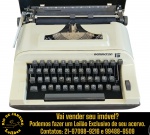 REMINGTON - MÁQUINA DE ESCREVER PORTÁTIL, MODELO REMINGTON 15, ACOMPANHADA DE ESTOJO ORIGINAL RÍGIDO PARA TRANSPORTE E ARMAZENAMENTO. NÃO FORAM TESTADOS ESTADO DE FUNCIONAMENTO, INTEGRIDADE E/OU FUNCIONALIDADES DO ITEM. TRATA-SE DE PEÇA SEMINOVA, PODENDO APRESENTAR SINAIS DE USO, MARCAS DO TEMPO, DESGASTES NATURAIS, PEQUENAS IMPERFEIÇÕES, RESTAUROS, REPAROS E/OU OUTRAS CARACTERÍSTICAS PRÓPRIAS DE SUA NATUREZA, USO E ESTADO DE CONSERVAÇÃO, NÃO SENDO TAIS ASPECTOS, POR SI SÓ, MOTIVO PARA DESCLASSIFICAÇÃO, CANCELAMENTO OU QUESTIONAMENTOS POSTERIORES, DEVENDO O ARREMATANTE CONSIDERAR TAIS CONDIÇÕES PREVIAMENTE À OFERTA E ARREMATAÇÃO. ESCLAREÇA TODAS AS DÚVIDAS ANTES DE EFETUAR SEU LANCE, QUE SERÁ CONSIDERADO IRREVOGÁVEL E IRRETRATÁVEL. CONSULTE PREVIAMENTE OS TERMOS E CONDIÇÕES DISPONÍVEIS NO SITE. CONTATO (21) 98264-3000.