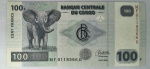 Cédula de 100 Francos da República Democrática do Congo, datada de 4 de janeiro de 2022 e emitida pelo Banque Centrale du Congo. Apresenta no anverso elefante-africano do Parque Nacional de Virunga, acompanhado do monograma do Banco Central. No reverso, representação da Usina Hidrelétrica de Inga II, no rio Congo, e linhas de transmissão de energia. Possui marca-d'água com cabeça de ocapi.Exemplar de número MF 0118566 G, pertencente à emissão com prefixo MF, impressa pela Oberthur Fiduciaire. Catalogação Pick P-98c / TBB#320f.