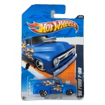 Hot Wheels Mattel – ’56 Ford F-100 – miniatura colecionável em escala 1/64, na cor azul, com decoração Hot Rod de chamas em amarelo, laranja e azul e motor aparente cromado. Lançamento 2011, integrante da série Heat Fleet, nº 3/10 e nº 93/244 da coleção. Código V5219. Miniatura lacrada em sua embalagem original, apresentando sinais de armazenamento na cartela e blister, conforme fotos. Produto exatamente das fotos do anúncio.