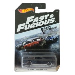 Hot Wheels Mattel – ’08 Dodge Challenger SRT8 – miniatura colecionável em escala 1/64 da série Fast & Furious, edição 2016, nº 6/8. Modelo inspirado no Dodge Challenger SRT8 de Fast & Furious 6, com carroceria preta, grafismos HEMI em cinza nas laterais, interior preto e rodas esportivas. Código DVG78. Fabricada na Tailândia. Miniatura lacrada em sua embalagem original, apresentando sinais de armazenamento, desgastes e avaria na parte inferior direita da cartela, conforme fotos. Produto exatamente das fotos do anúncio.