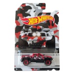 Hot Wheels Mattel – Off-Duty – Camouflage Trucks – 8/8 – edição 2017 – miniatura em escala 1/64, na cor vermelha com para-lamas pretos e elaborada decoração camuflada em preto, branco e cinza. Rodas off-road com aros vermelhos, para-choque dianteiro cromado e pneus de perfil alto. Série temática Camouflage Trucks, originalmente exclusiva Walmart, composta por 8 modelos. Referência DWF47. Miniatura lacrada em sua embalagem original, apresentando sinais do tempo e desgaste na cartela conforme fotos. Produto exatamente das fotos do anúncio.