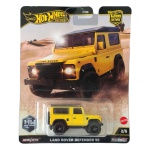 Hot Wheels Premium Car Culture – Land Rover Defender 90 – HW Off Road 2/5 – miniatura colecionável em escala 1/64, na cor amarela com teto preto, acabamento detalhado, carroceria e chassi em metal (Metal/Metal) e pneus de borracha Real Riders. Edição 2025 da série Car Culture HW Off Road. Referência JBK74. Fabricada na Tailândia. Miniatura lacrada em sua embalagem original, apresentando sinais de armazenamento na cartela, conforme fotos. Produto exatamente das fotos do anúncio.