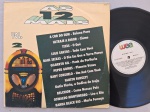 LP AS 12 MAIS VOL. 2 C/ BANDA BLACK RIO, BELCHIOR, GILBERTO GIL E OUTROS // CAPA CONFORME FOTOS // DISCO EM MUITO BOM ESTADO // PODE CONTER RISCOS QUE CAUSAM CHIADOS, RUÍDOS OU PULOS