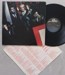LP TOKYO C/ ENCARTE // CAPA CONFORME FOTOS // DISCO EM MUITO BOM ESTADO // PODE CONTER RISCOS QUE CAUSAM CHIADOS, RUÍDOS OU PULOS