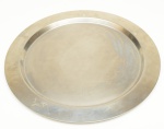 PRATINOX - Travessa redondo em metal inox. Diâmetro: 39cm.