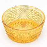 Bowl bico de jaca em vidro na cor amarela. Med: Alt 07cm / diâmetro 16cm