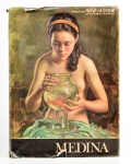 HENRIQUE MEDINA - 70 ANOS DE PINTURA, editora Sólivros de Portugal. Análise da carreira artistica do pintor, formato capa dura com sobrecapa, repleto de ilustrações. Aproximadamente 370 páginas. Acompanha recibo de compra da LIVRARIA BERTRAND de Portugal. Apresenta marcas do tempo. Medidas: 40 x 5 x 30cm.