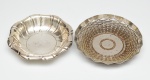 Lote constando 02 fruteiras em inox. Med: 04x25cm / 05x25cm  (apresenta sinais de oxidação)