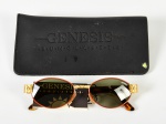 GENESIS - Óculos escuro com armação dourada detalhes no tom vermelho padrão tartaruga, manufatura italiana.(acompanha capa)(s/uso)