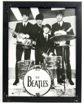 Quadro decorativo "THE BEATLES". Med: 39x31cm (apresenta desgaste na pintura da moldura)