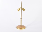 Base luminária em metal amarelo para 02 lâmpadas. Med: 45cm (s/garantia de funcionamento)
