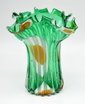 Vaso em vidro murano bulicante, nas cores verde, branca e amarelo. Altura: 32cm.